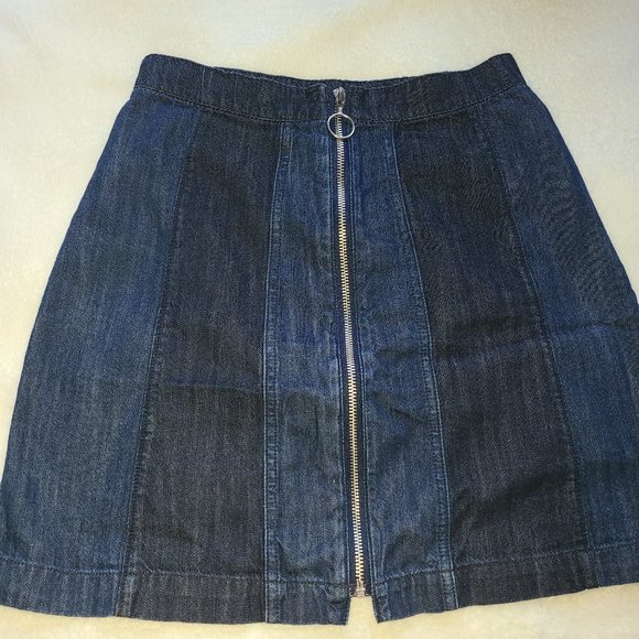 H&M Denim Skirt - Picture 1 of 2